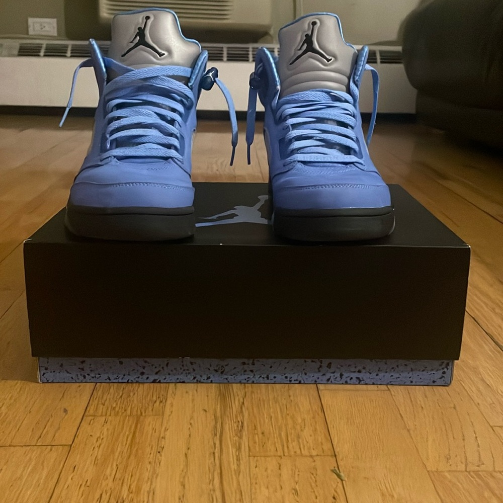 Jordan 5 retro “UNC” size 9.5 original box